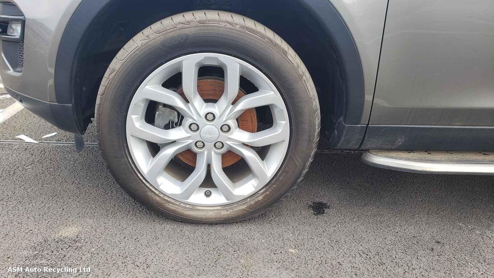 View Auto part Land Rover Discovery Sport 2018 5 Door Estate Breaking