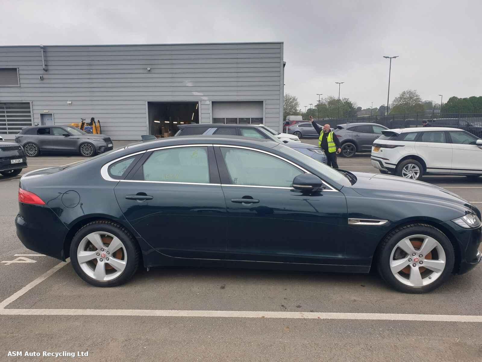 View Auto part Jaguar Xf 2016 4 Door Saloon Breaking