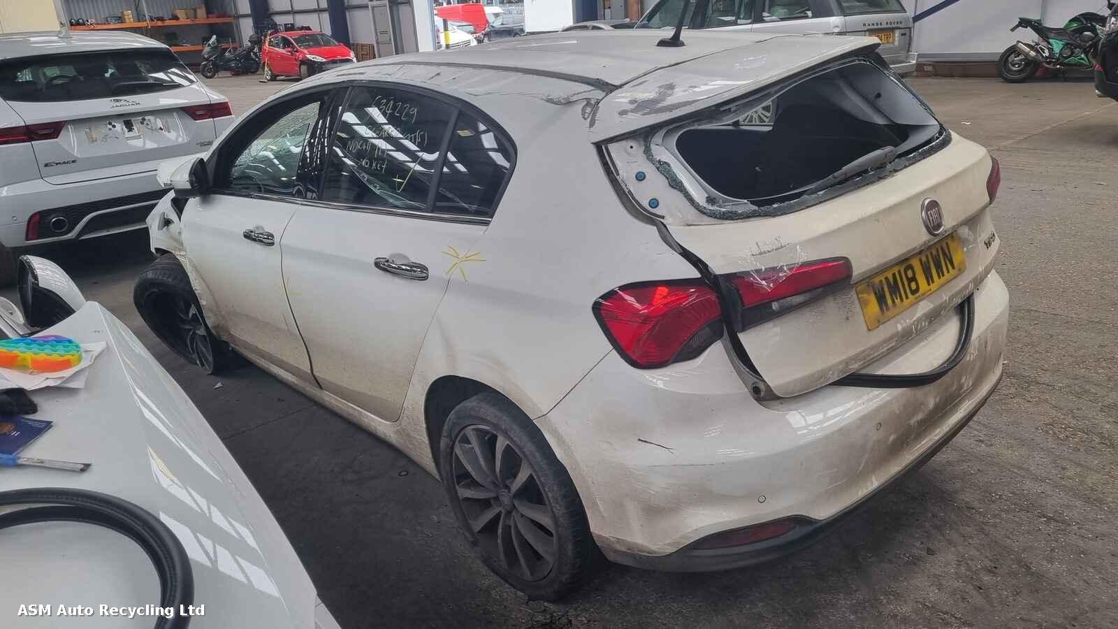 View Auto part Fiat Tipo 2018 5 Door Hatchback Breaking