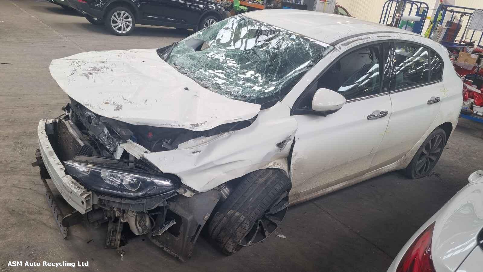 View Auto part Fiat Tipo 2018 5 Door Hatchback Breaking