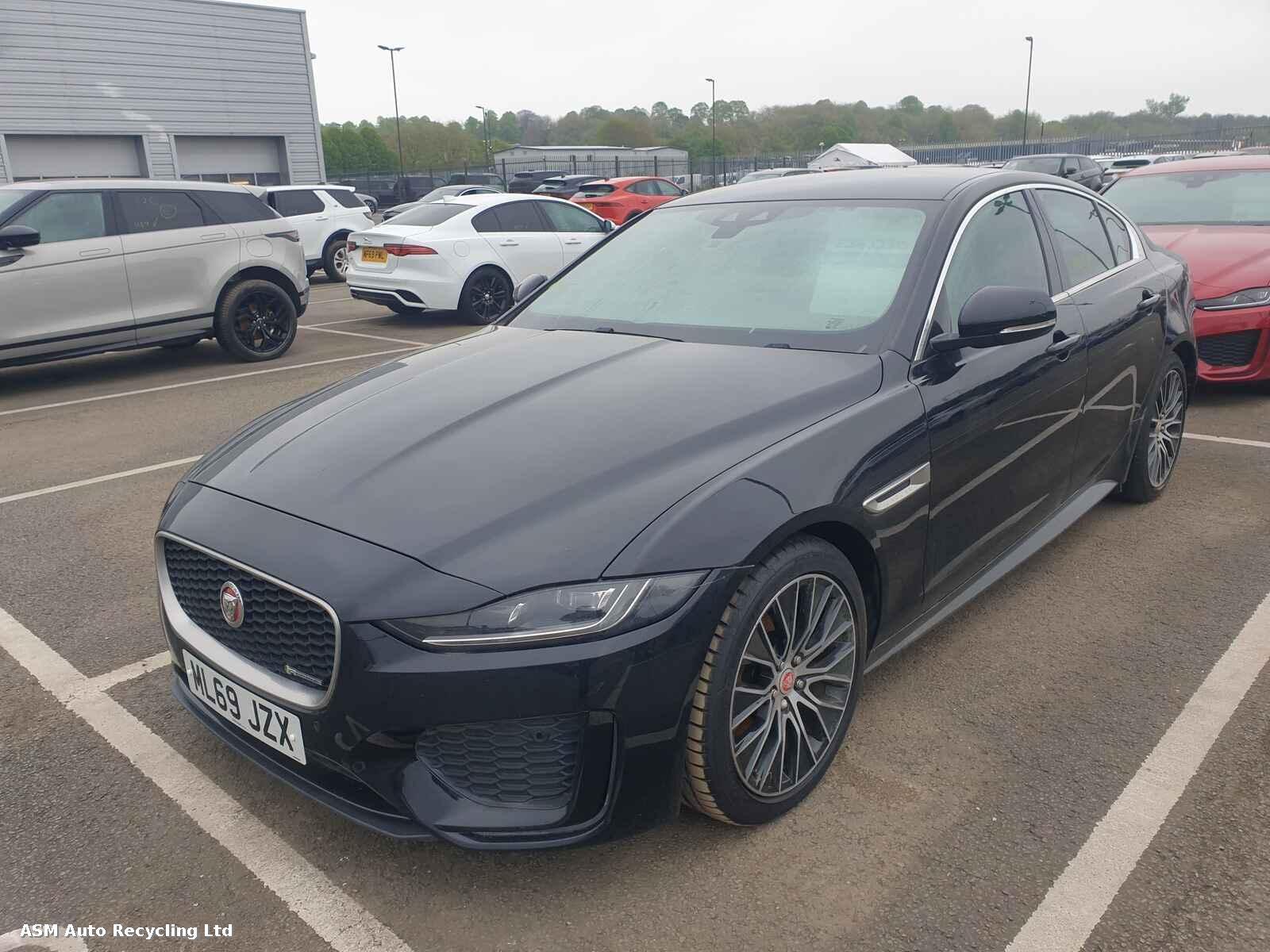 View Auto part Jaguar Xe 2019 4 Door Saloon Breaking
