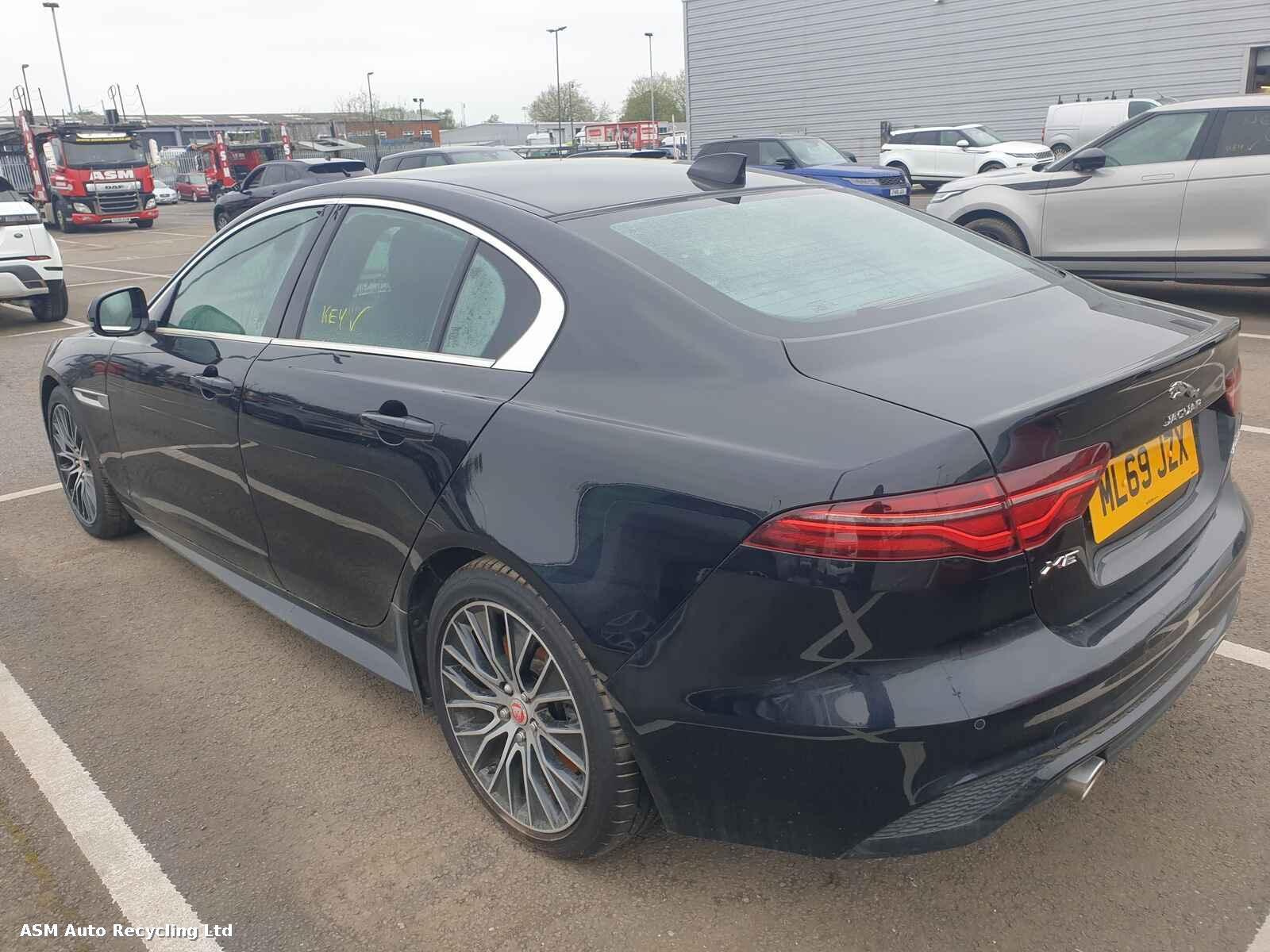 View Auto part Jaguar Xe 2019 4 Door Saloon Breaking