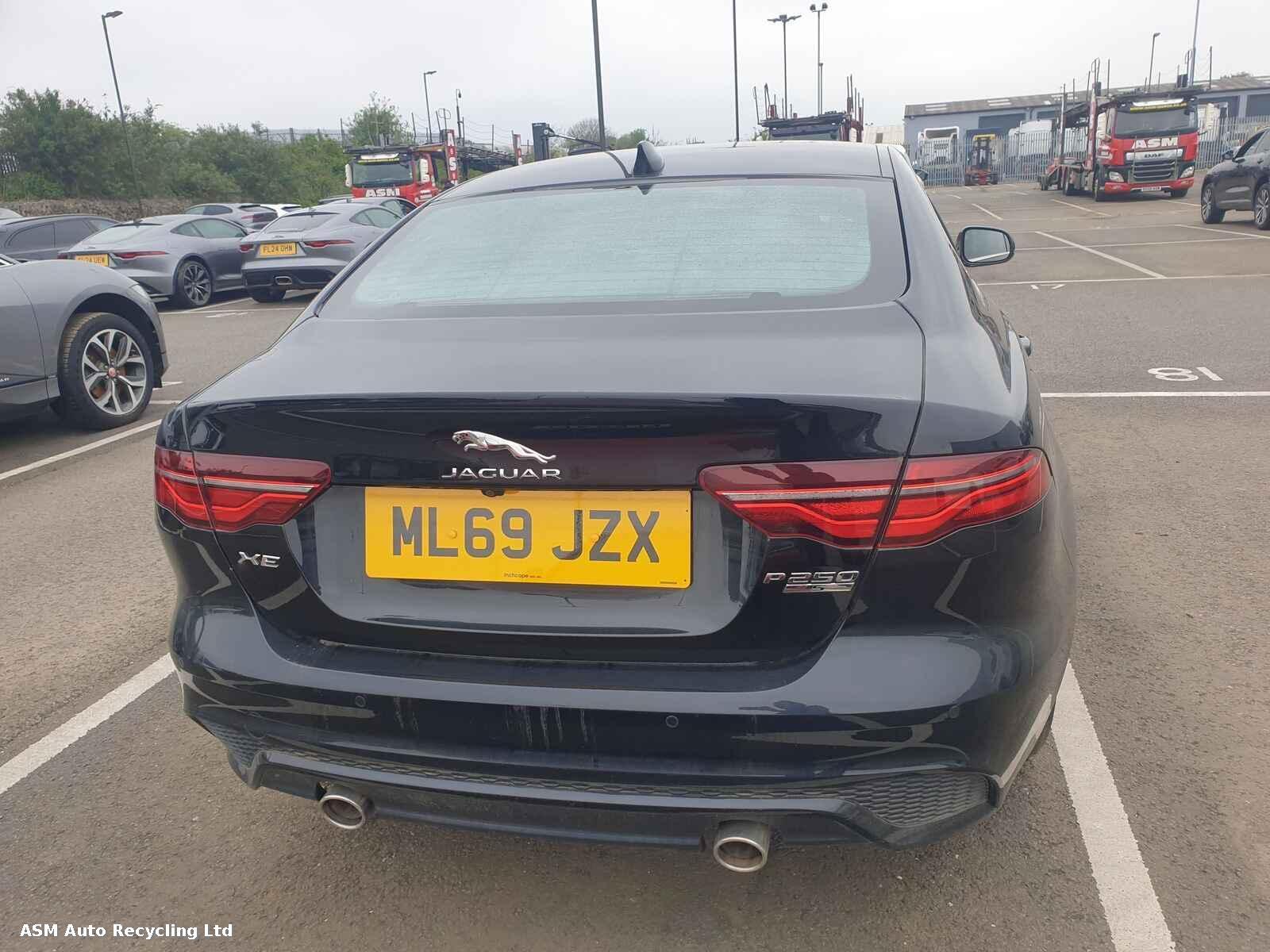 View Auto part Jaguar Xe 2019 4 Door Saloon Breaking