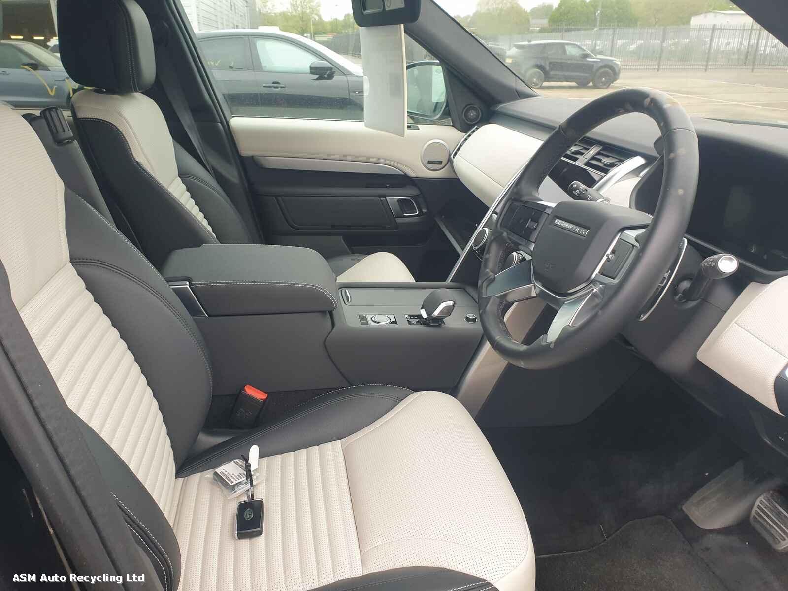 View Auto part Land Rover Discovery 2023 5 Door Estate Breaking