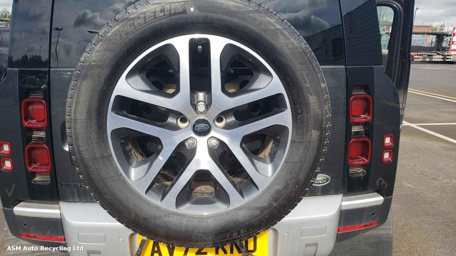 View Auto part Land Rover Defender 2022 Unknown Van Breaking