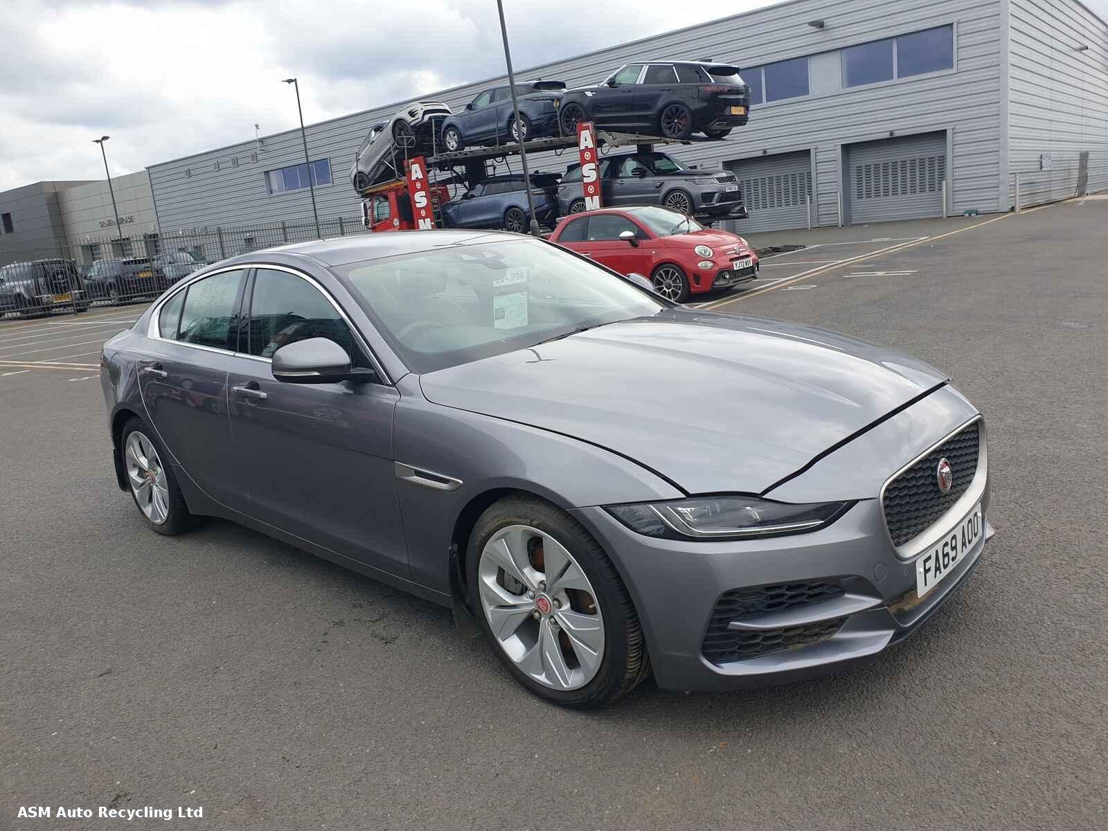 Image for a Jaguar Xe 2019 4 Door Saloon Breaking