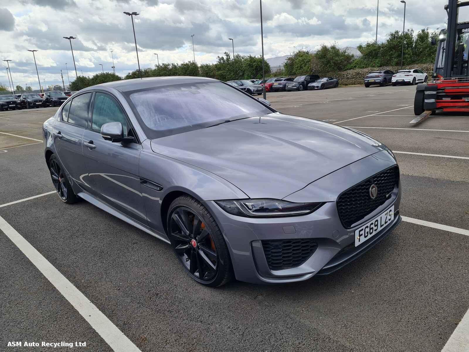 Image for a Jaguar Xe 2019 4 Door Saloon Breaking