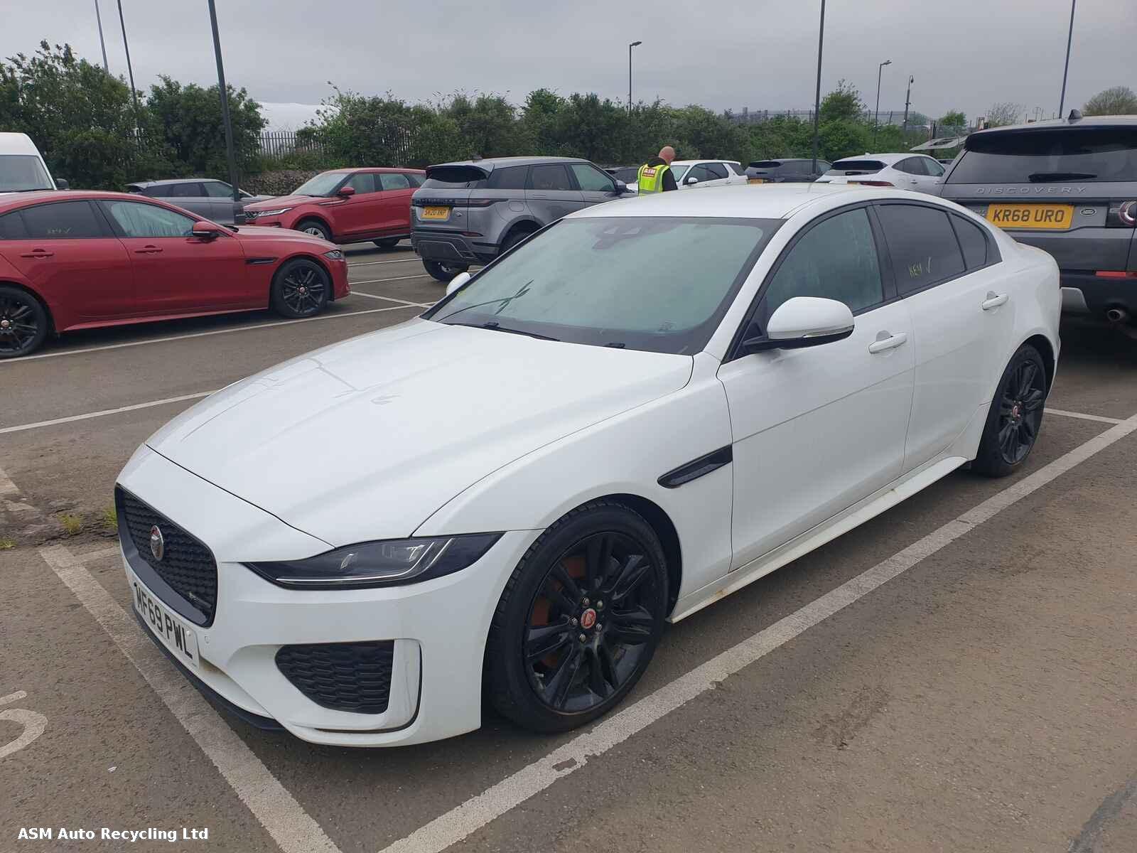 View Auto part Jaguar Xe 2019 4 Door Saloon Breaking