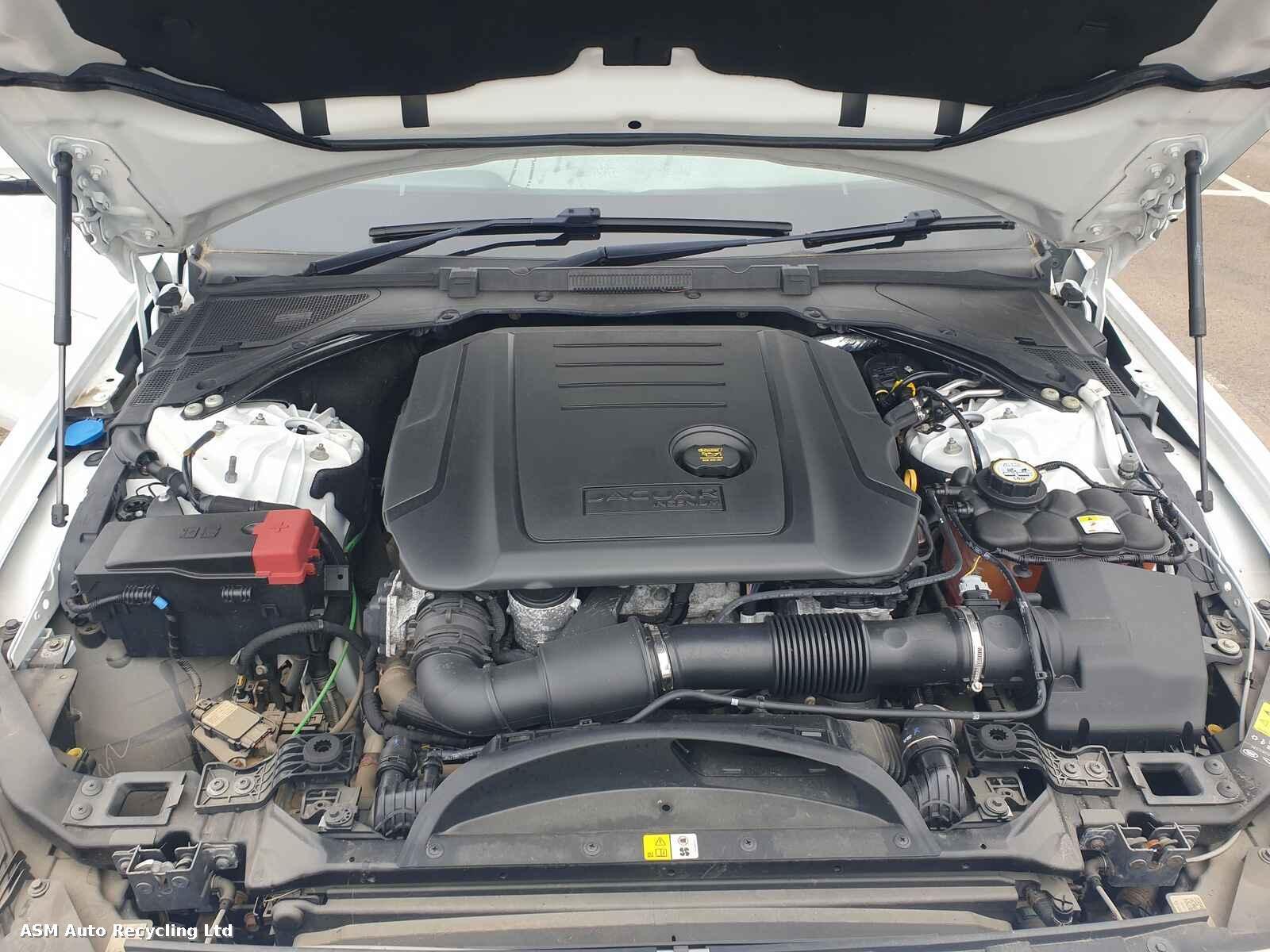 View Auto part Jaguar Xe 2019 4 Door Saloon Breaking