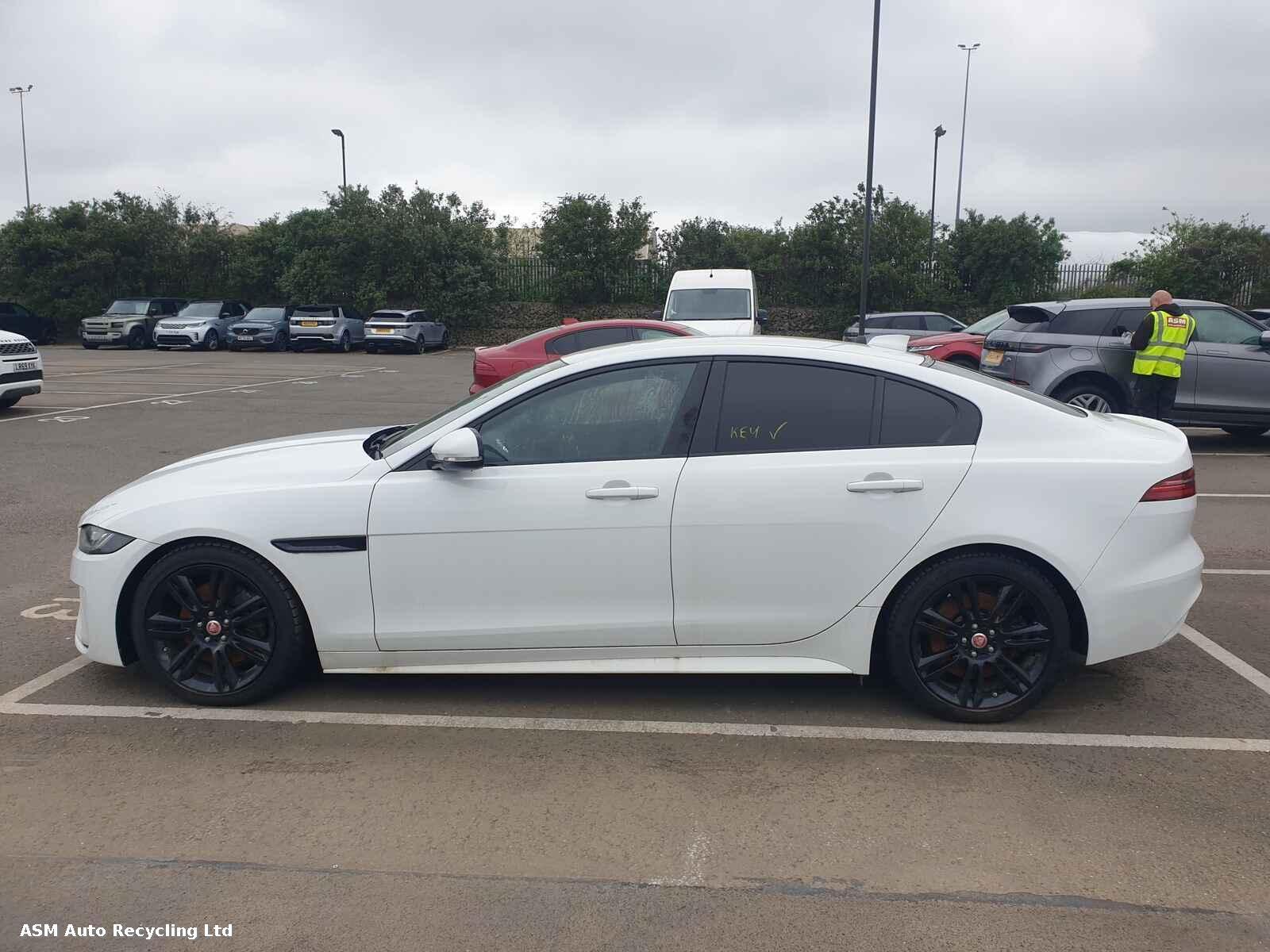 View Auto part Jaguar Xe 2019 4 Door Saloon Breaking
