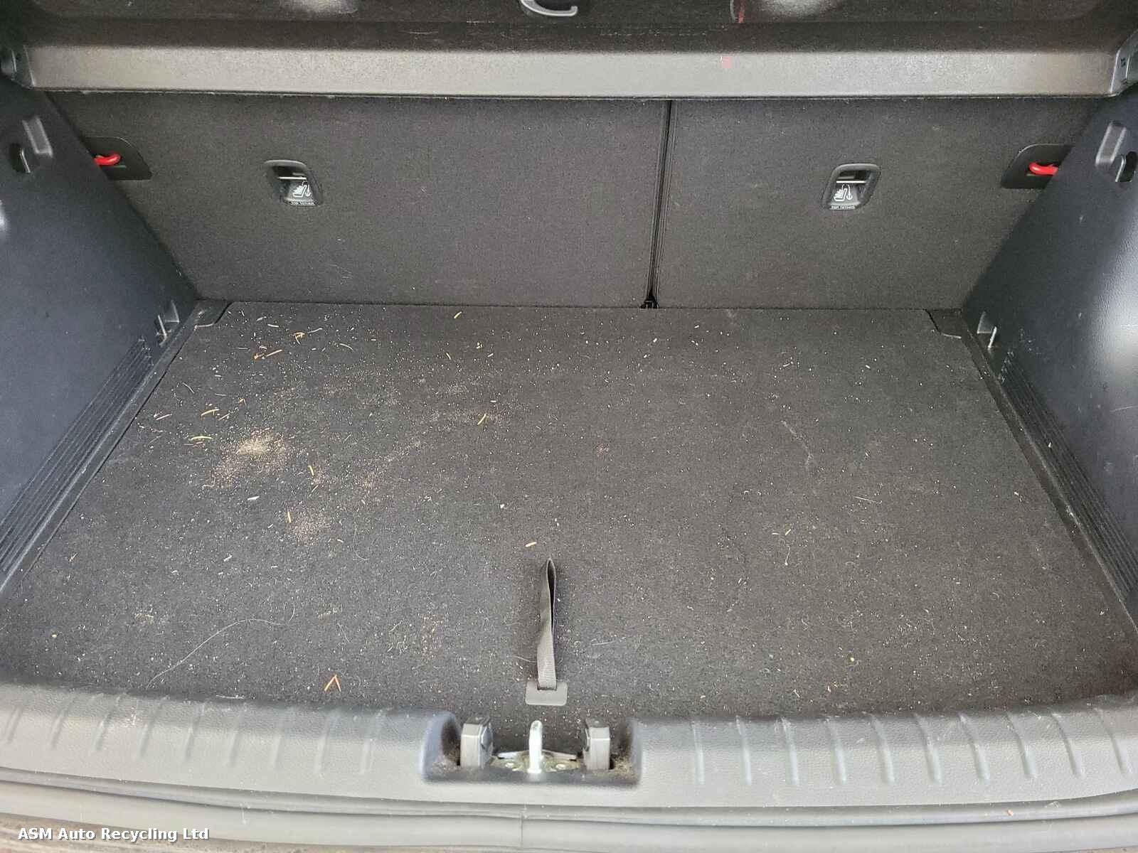 Kia Stonic 2020 5 Door Hatchback Breaking View Auto part Kia Stonic 2020 5 Door Hatchback Breaking