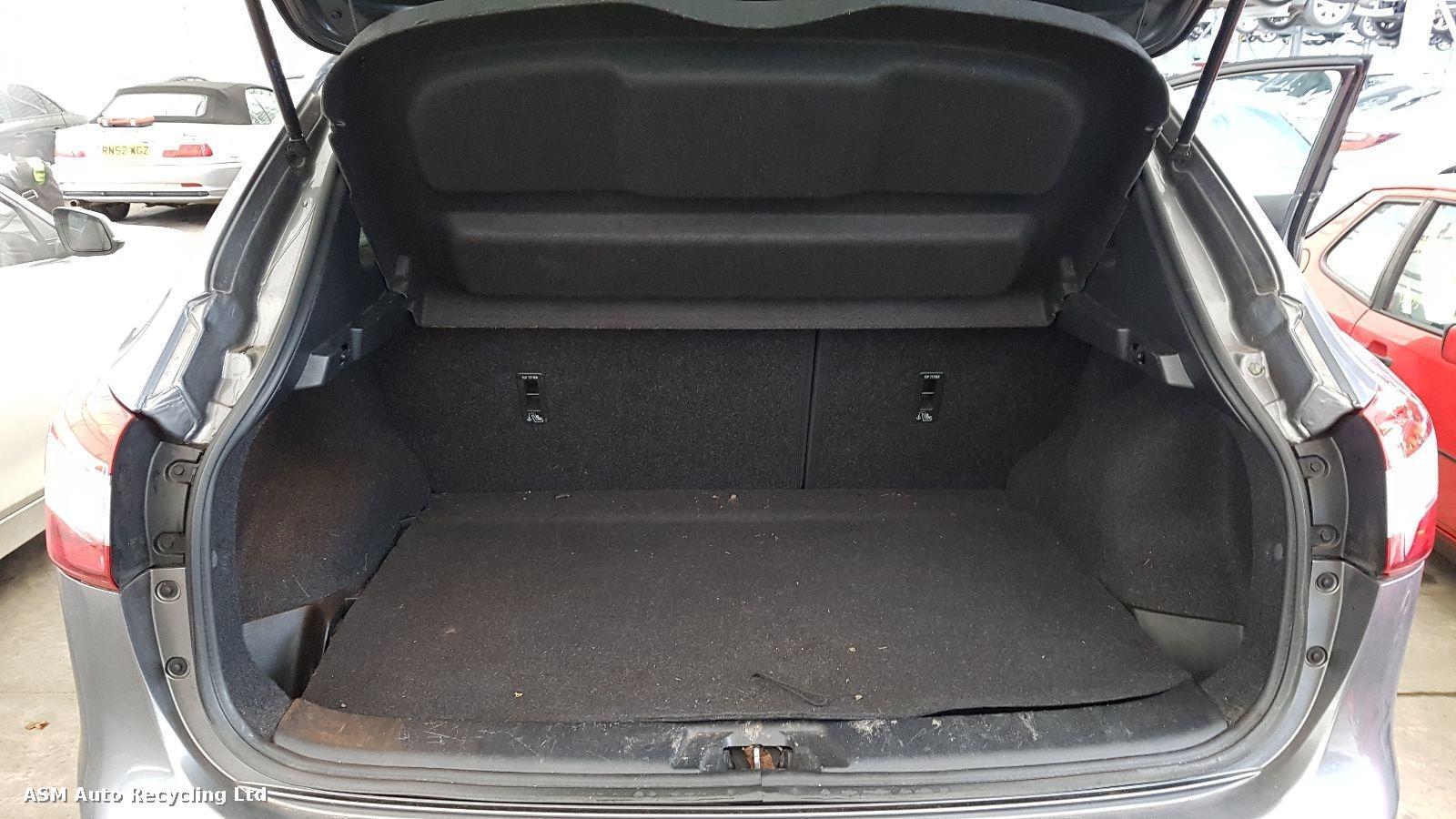Nissan Qashqai 2015 5 Door Hatchback Breaking View Auto part Nissan Qashqai 2015 5 Door Hatchback Breaking