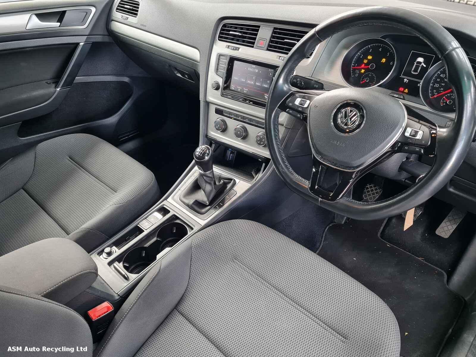 Volkswagen Golf 2015 5 Door Hatchback Breaking View Auto part Volkswagen Golf 2015 5 Door Hatchback Breaking