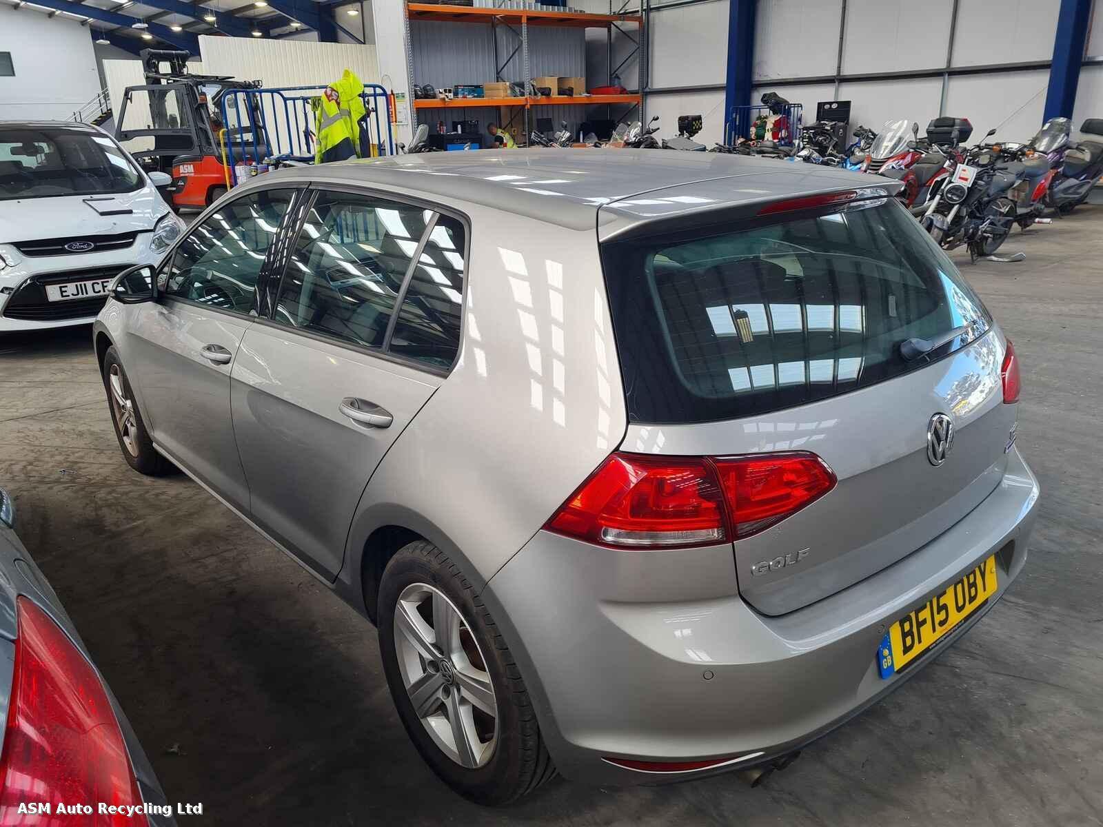 Volkswagen Golf 2015 5 Door Hatchback Breaking View Auto part Volkswagen Golf 2015 5 Door Hatchback Breaking