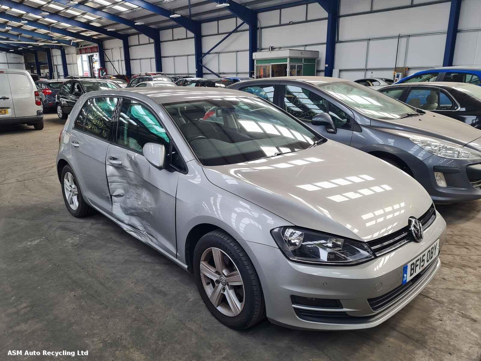 Image for a Volkswagen Golf 2015 5 Door Hatchback Breaking
