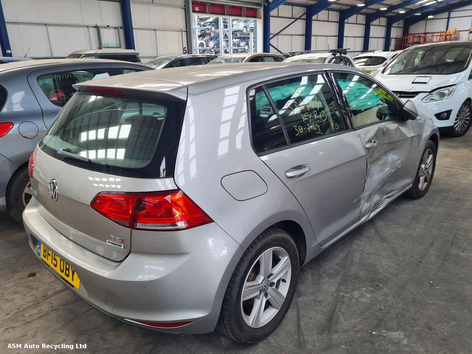 Volkswagen Golf 2015 5 Door Hatchback Breaking View Auto part Volkswagen Golf 2015 5 Door Hatchback Breaking