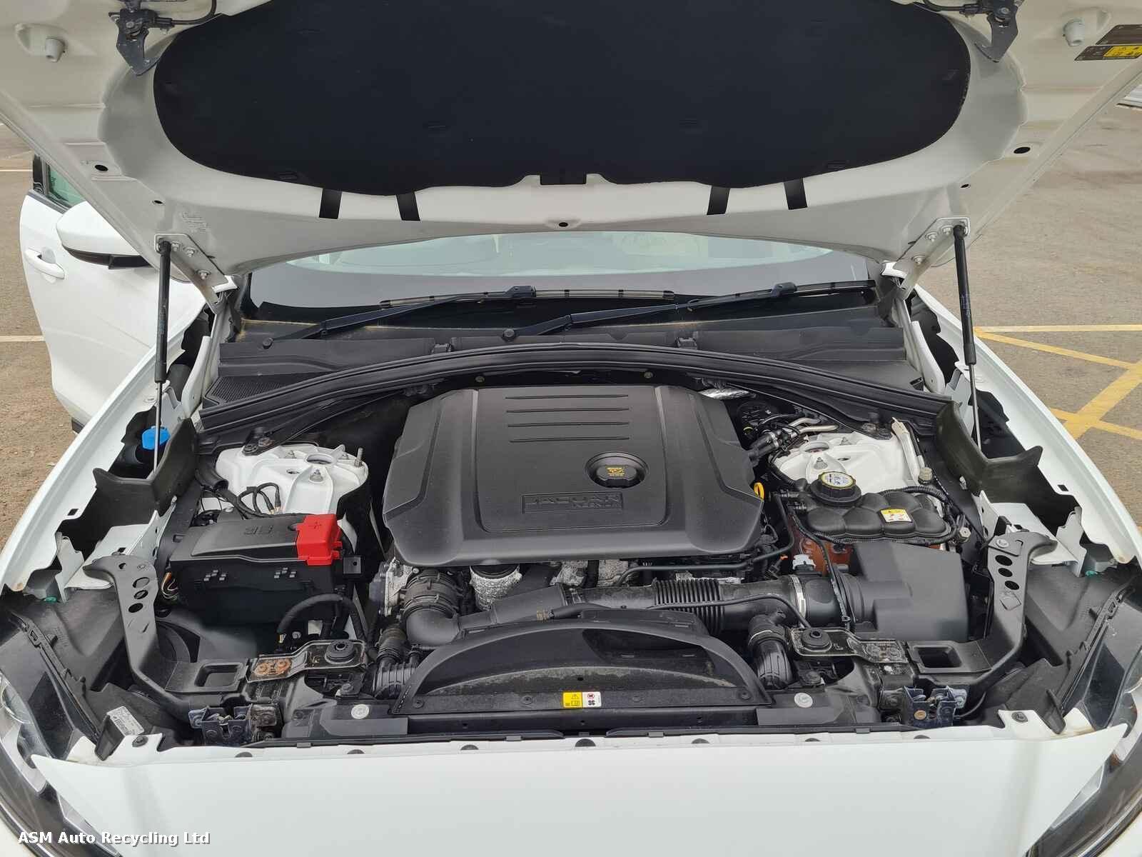 View Auto part Jaguar F-pace 2016 5 Door Estate Breaking