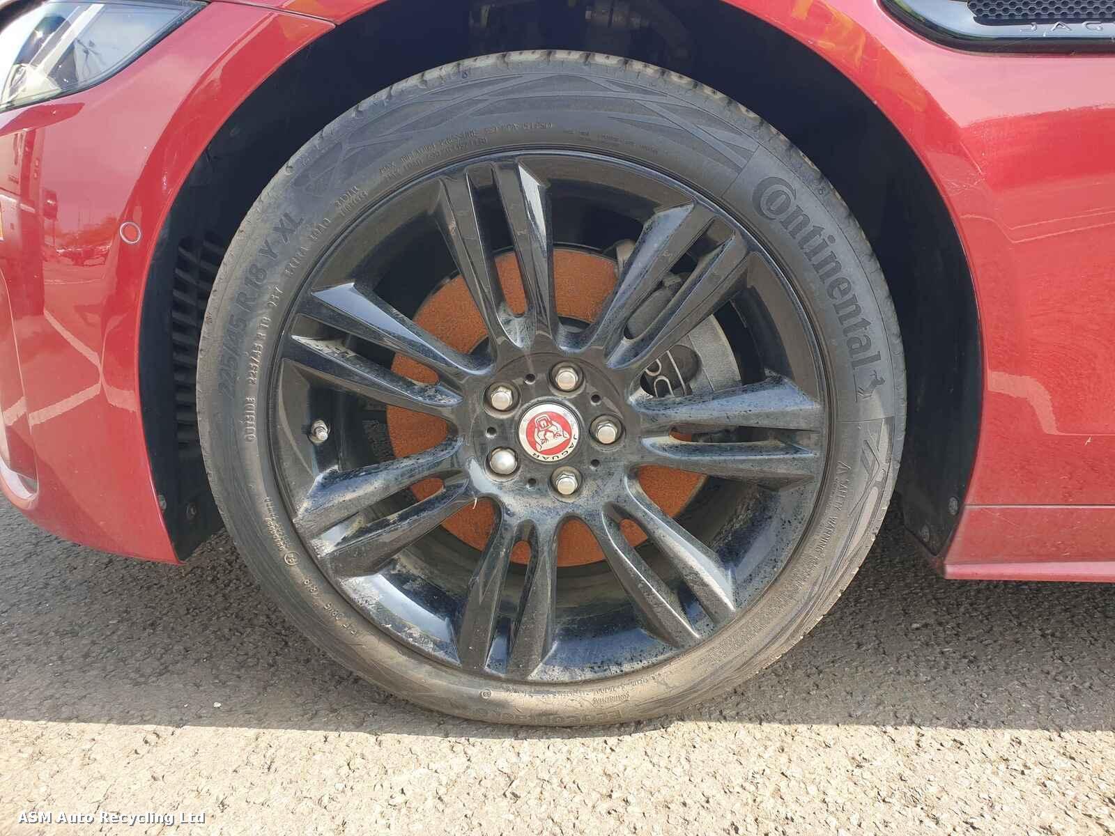 View Auto part Jaguar Xe 2019 4 Door Saloon Breaking