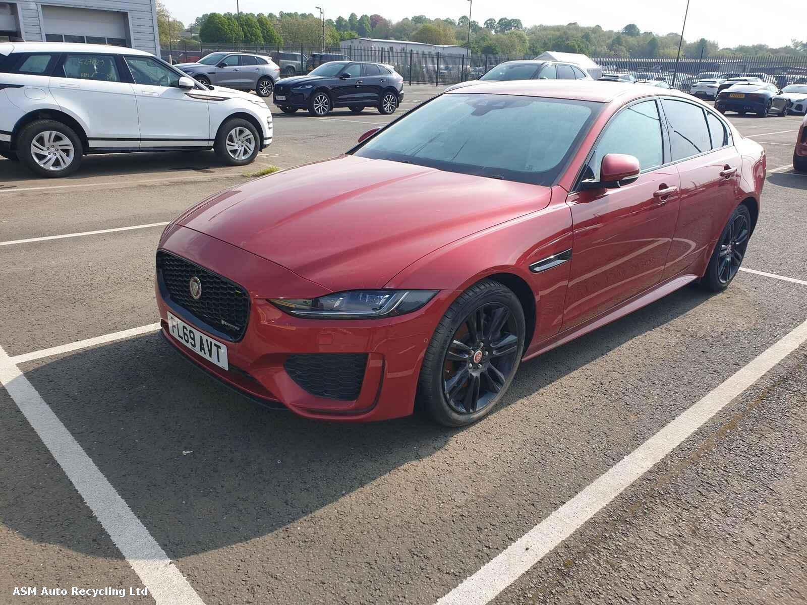 View Auto part Jaguar Xe 2019 4 Door Saloon Breaking