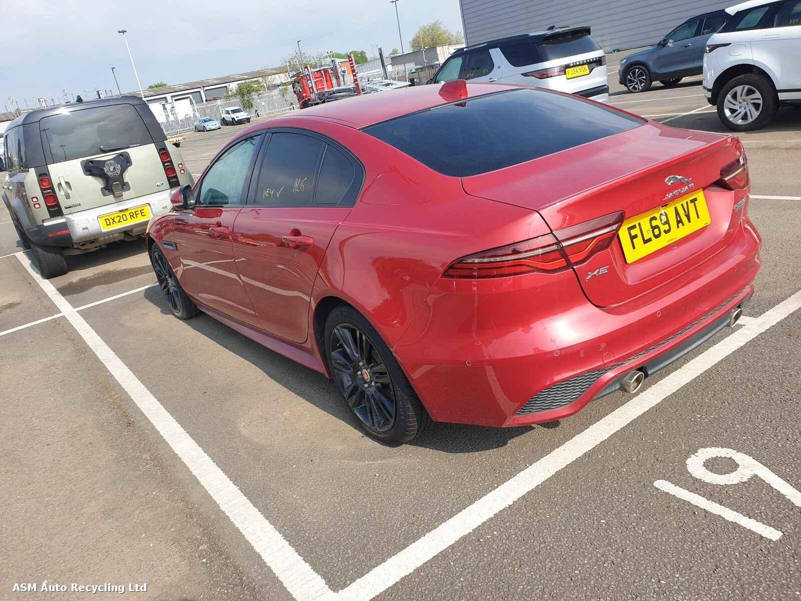 View Auto part Jaguar Xe 2019 4 Door Saloon Breaking
