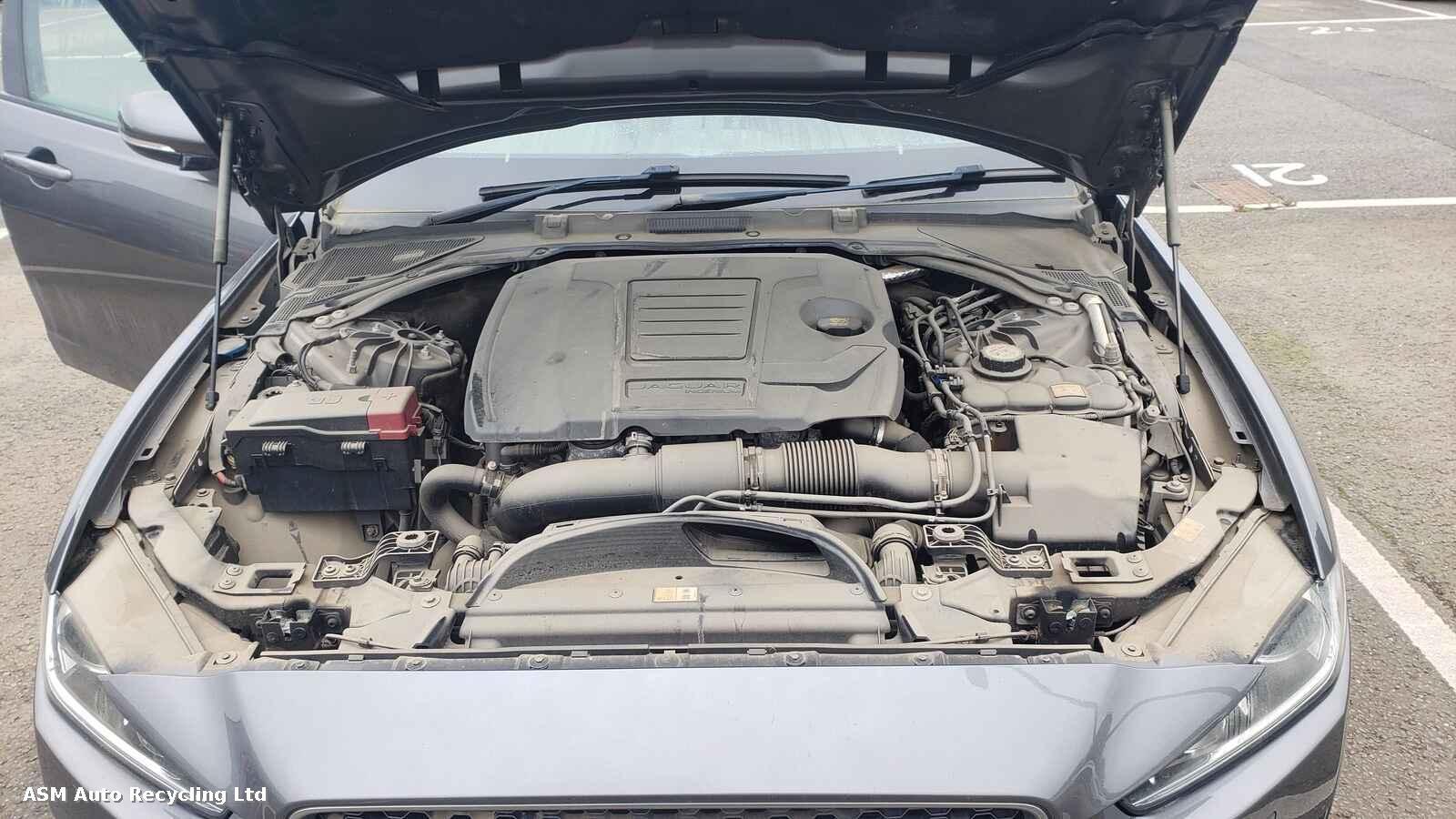 View Auto part Jaguar Xe 2018 4 Door Saloon Breaking