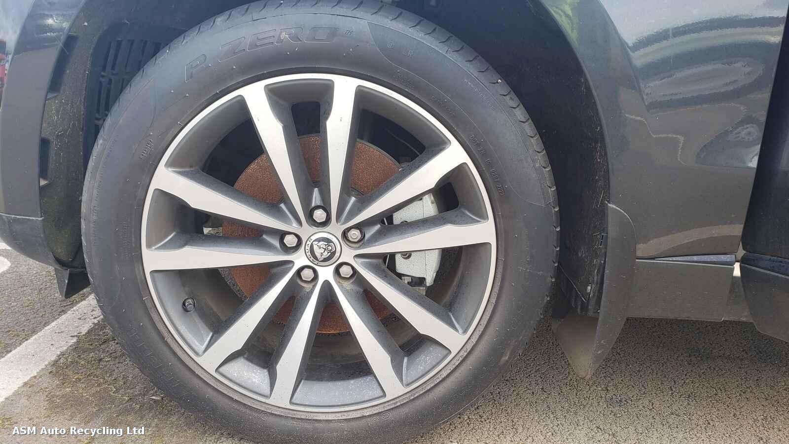 View Auto part Jaguar F-pace 2023 5 Door Estate Breaking