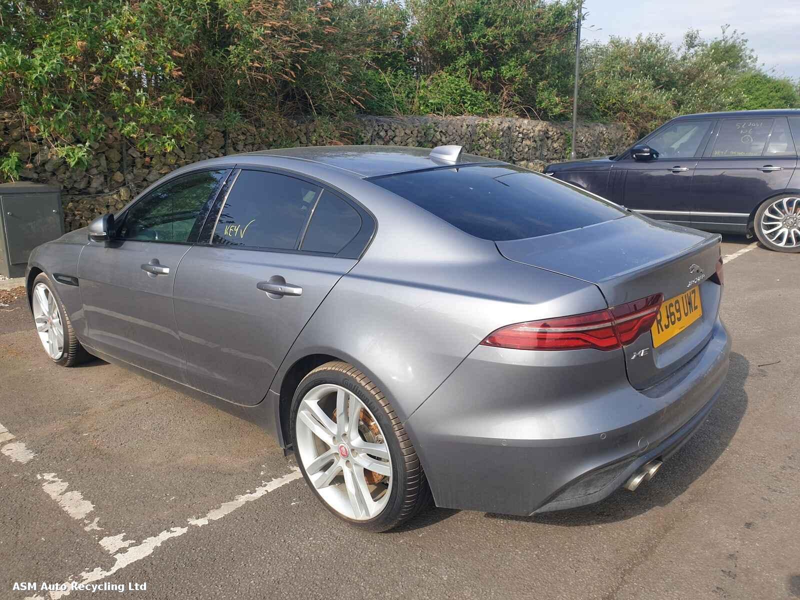 View Auto part Jaguar Xe 2019 4 Door Saloon Breaking