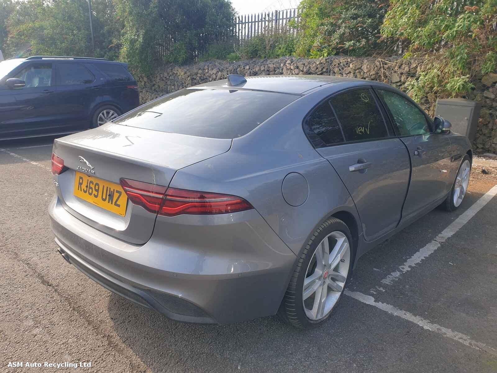 View Auto part Jaguar Xe 2019 4 Door Saloon Breaking