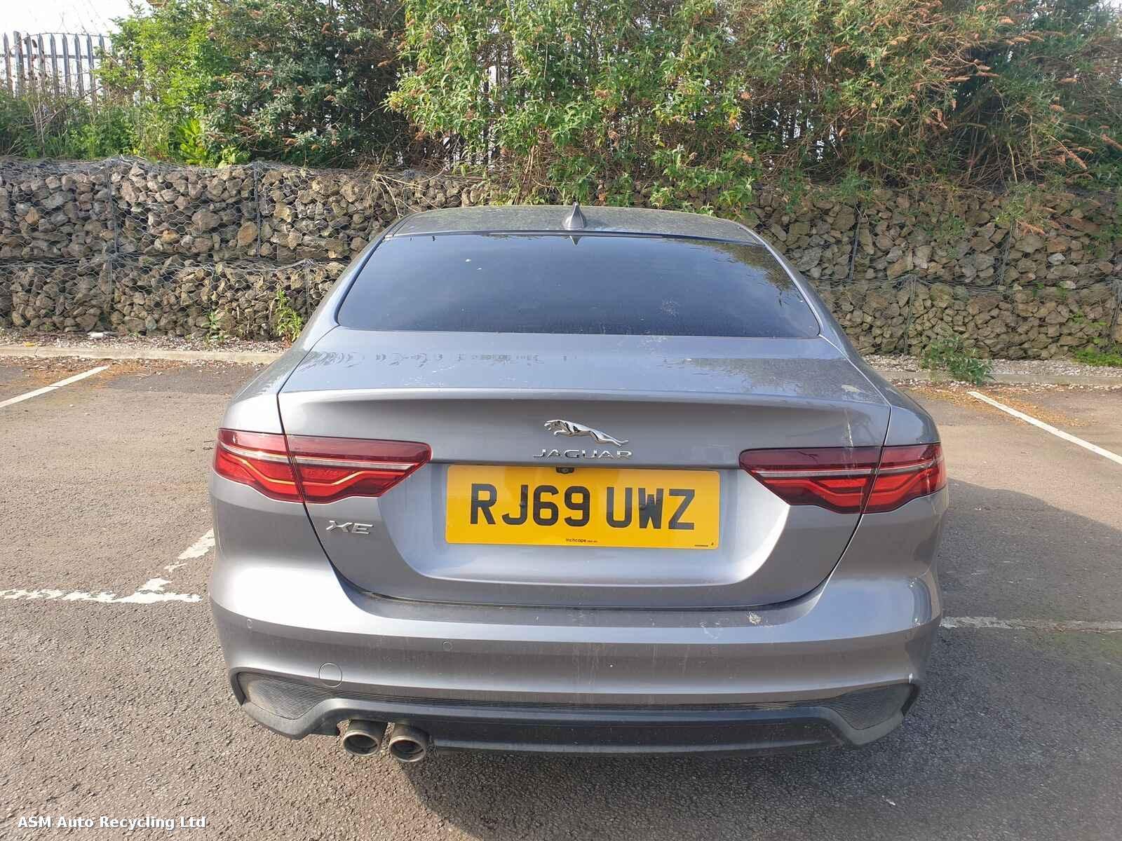 View Auto part Jaguar Xe 2019 4 Door Saloon Breaking