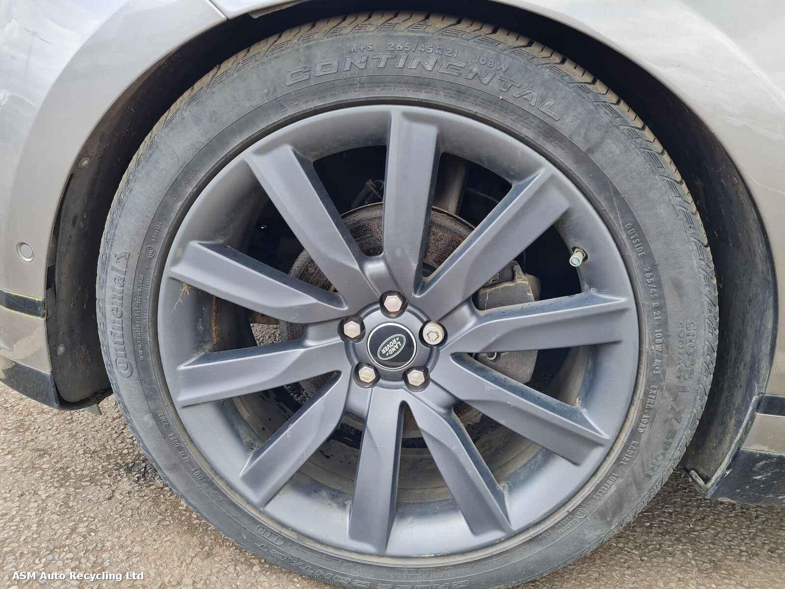 View Auto part Land Rover Range Rover Velar 2017 5 Door Estate Breaking