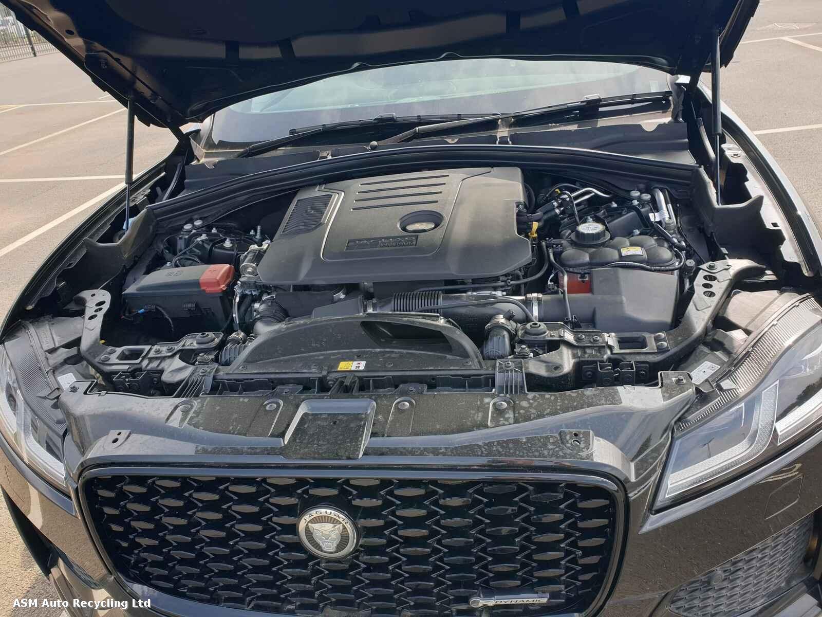 View Auto part Jaguar F-pace 2023 5 Door Estate Breaking