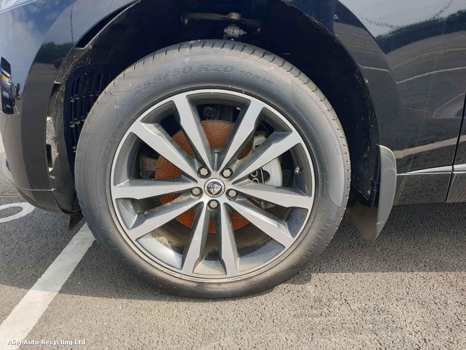 View Auto part Jaguar F-pace 2023 5 Door Estate Breaking