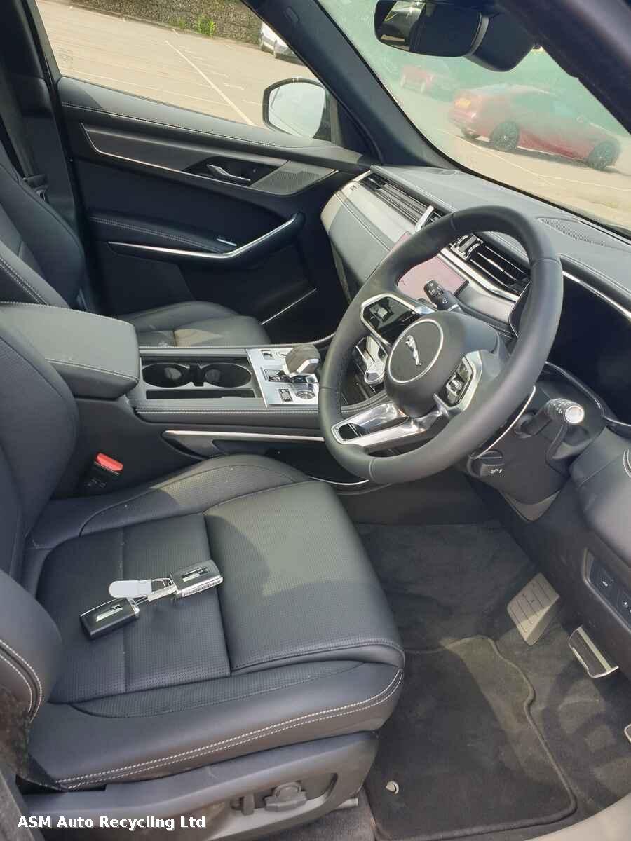 View Auto part Jaguar F-pace 2023 5 Door Estate Breaking