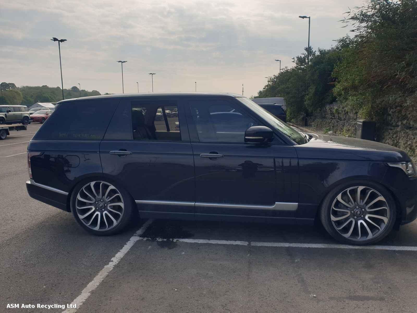 View Auto part Land Rover Range Rover 2014 5 Door Estate Breaking