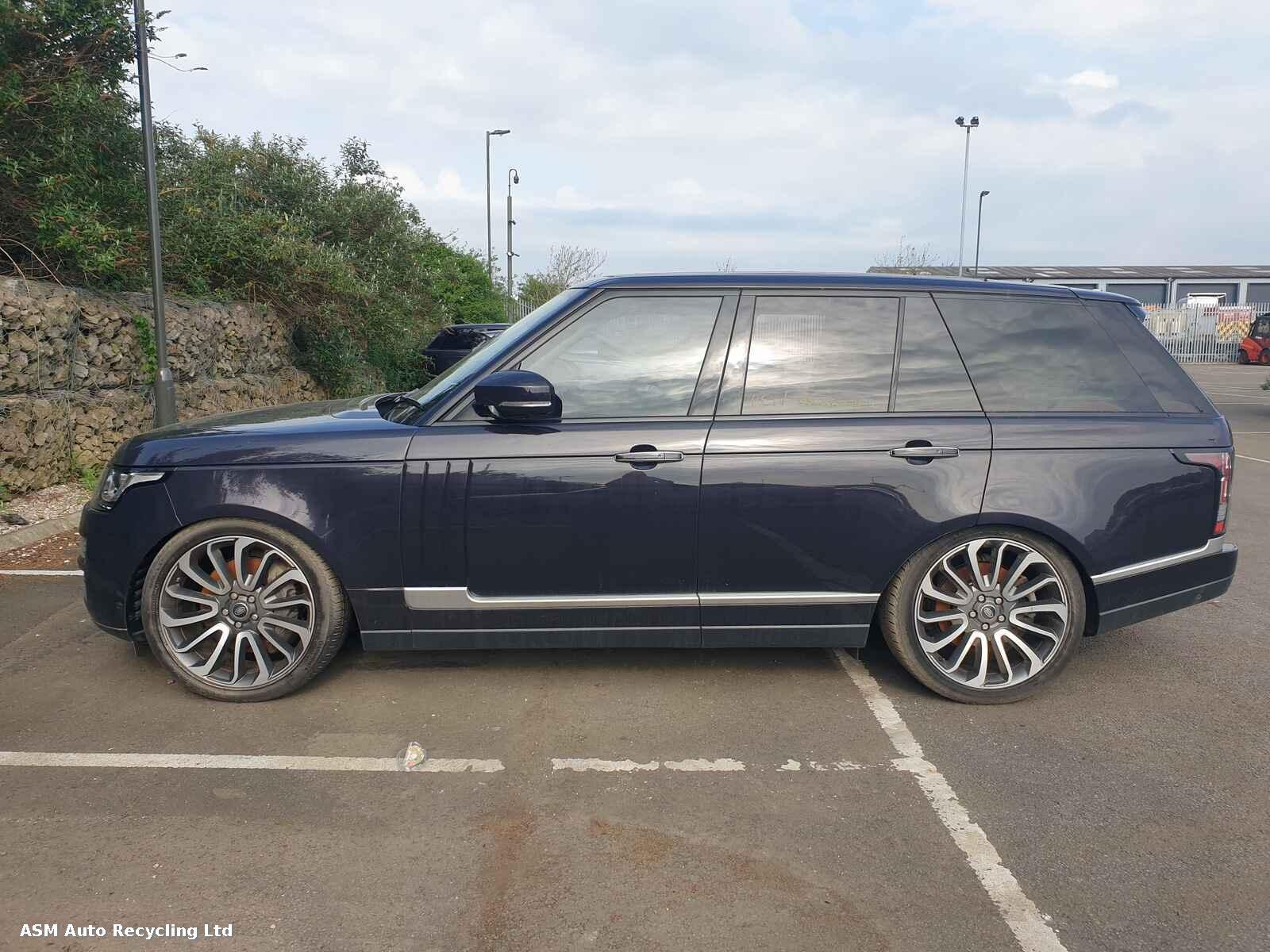 View Auto part Land Rover Range Rover 2014 5 Door Estate Breaking