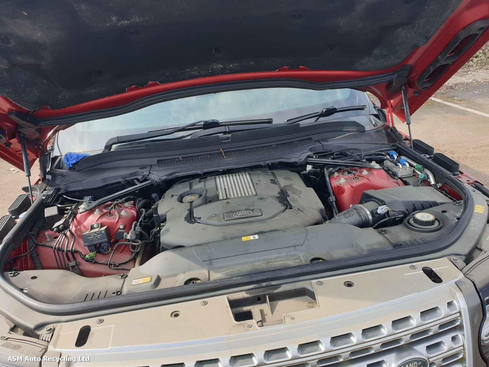 View Auto part Land Rover Range Rover 2015 5 Door Estate Breaking