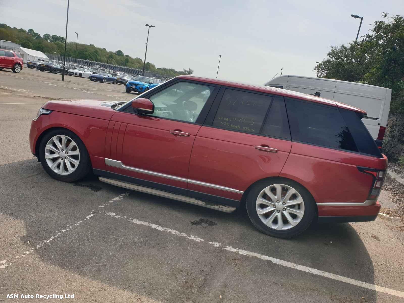 View Auto part Land Rover Range Rover 2015 5 Door Estate Breaking