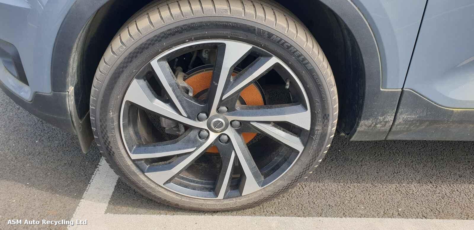 View Auto part Volvo Xc40 2020 5 Door Estate Breaking