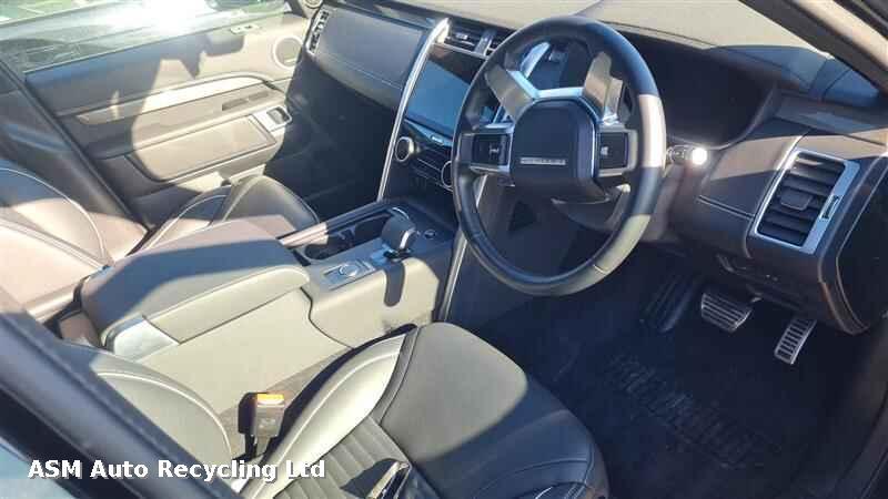 View Auto part Land Rover Discovery 2022 5 Door Estate Breaking