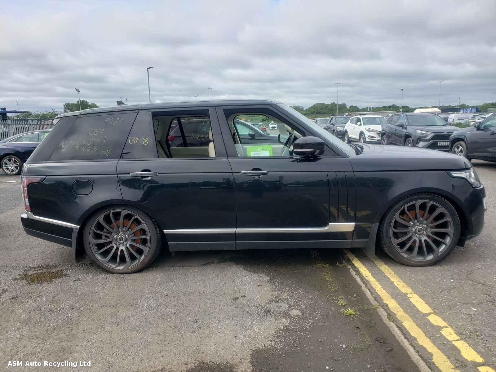 View Auto part Land Rover Range Rover 2015 5 Door Estate Breaking