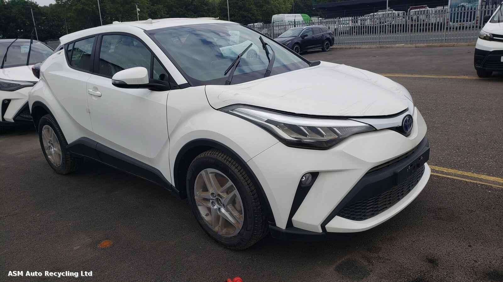 Image for a Toyota C-hr 2024 5 Door Hatchback Breaking