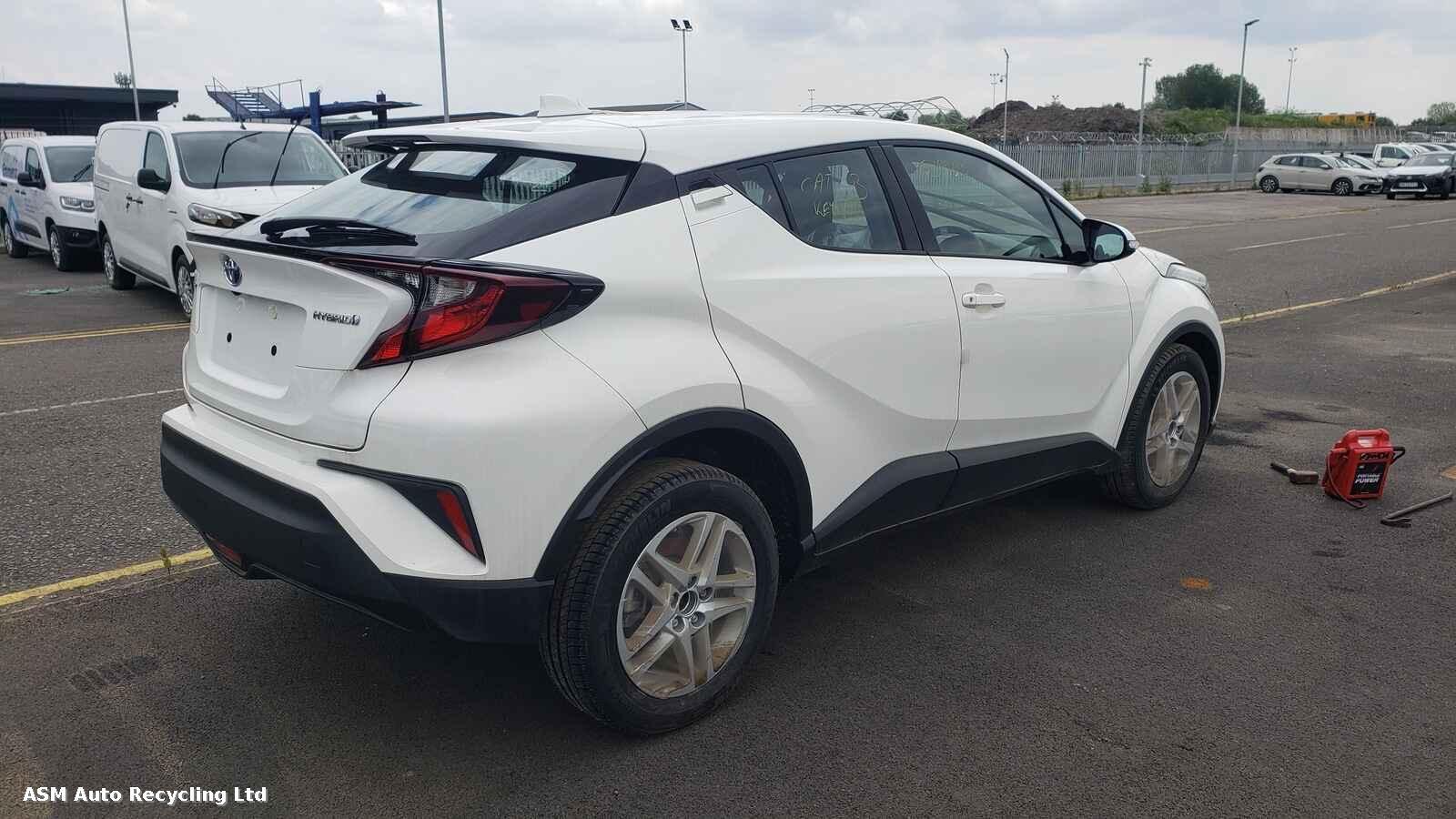 View Auto part Toyota C-hr 2024 5 Door Hatchback Breaking