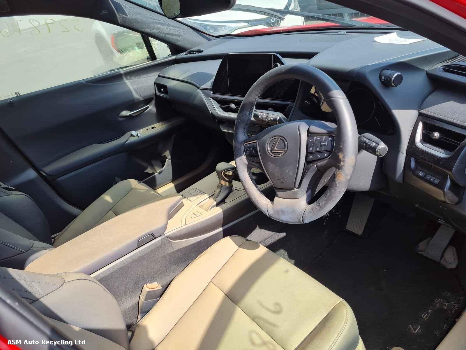 View Auto part Lexus Ux 2023 5 Door Estate Breaking