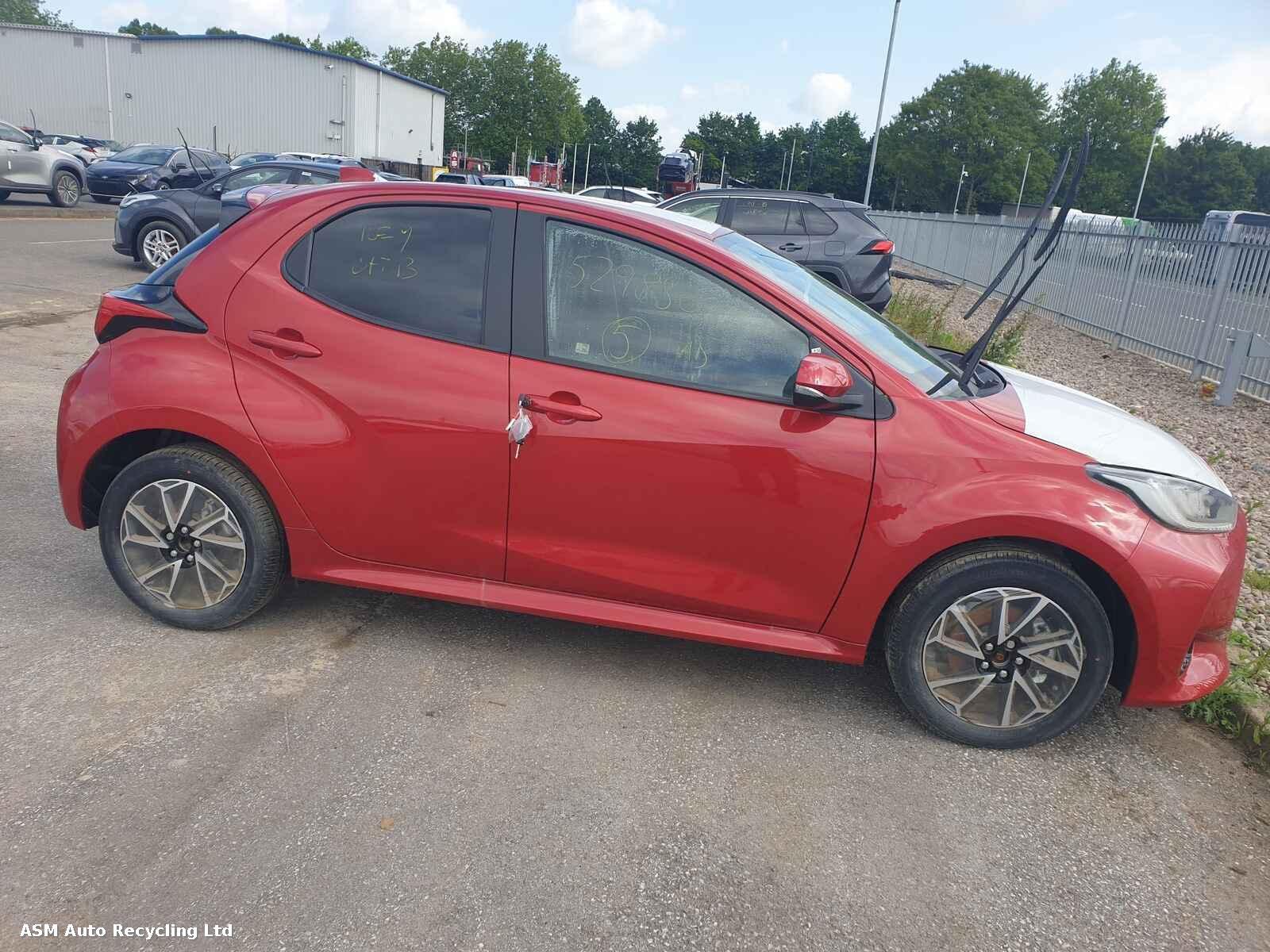 View Auto part Toyota Yaris 2024 5 Door Hatchback Breaking