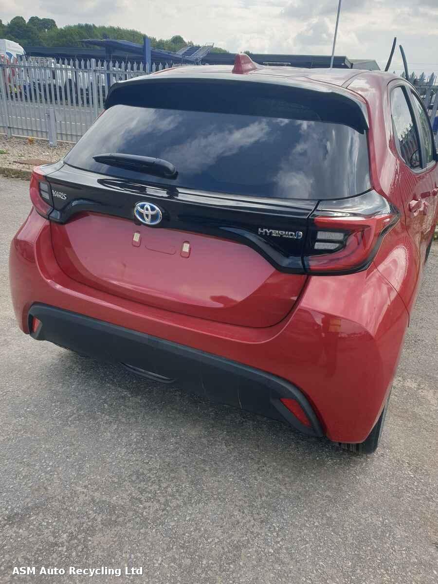 View Auto part Toyota Yaris 2024 5 Door Hatchback Breaking