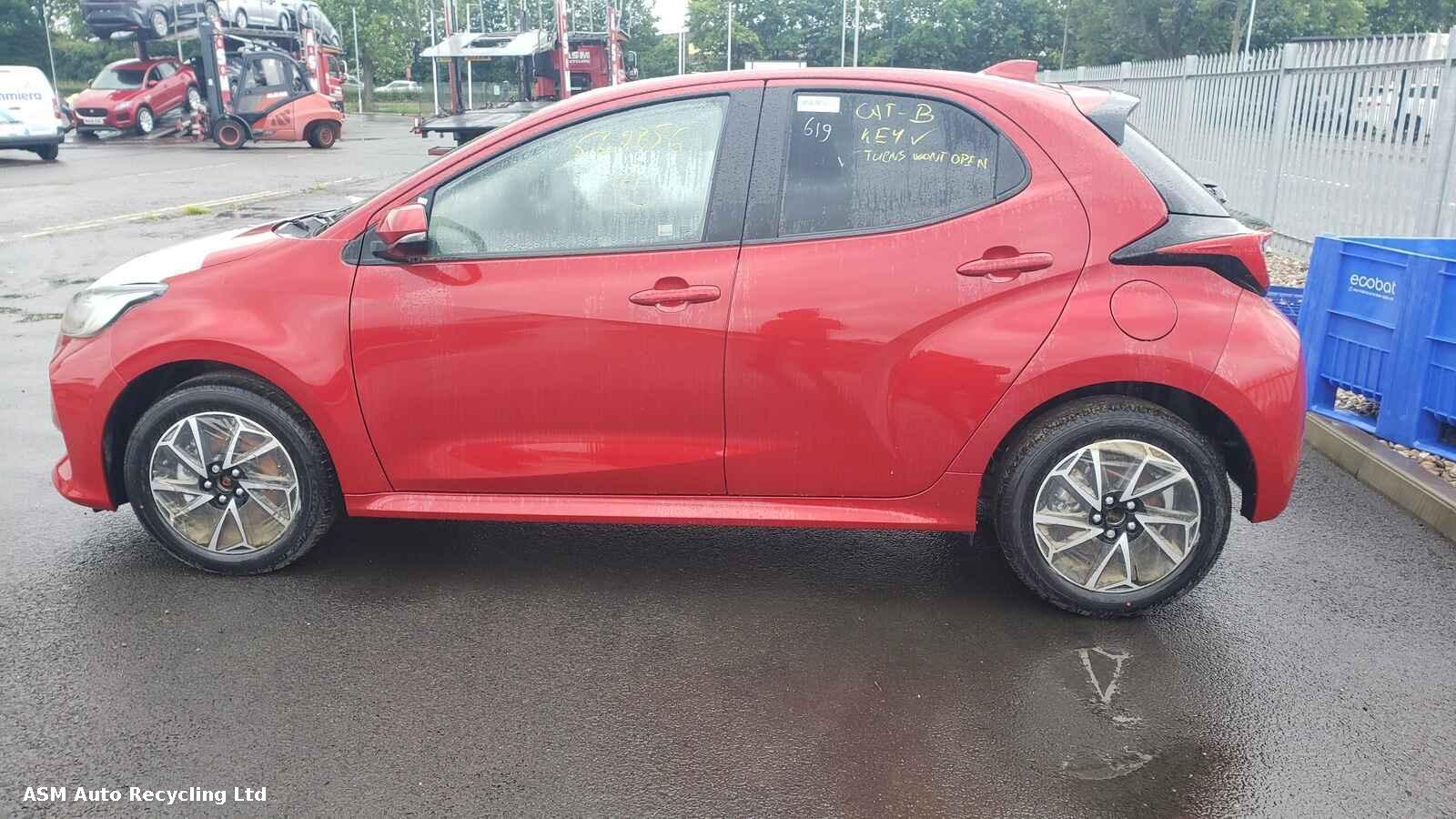 View Auto part Toyota Yaris 2024 5 Door Hatchback Breaking