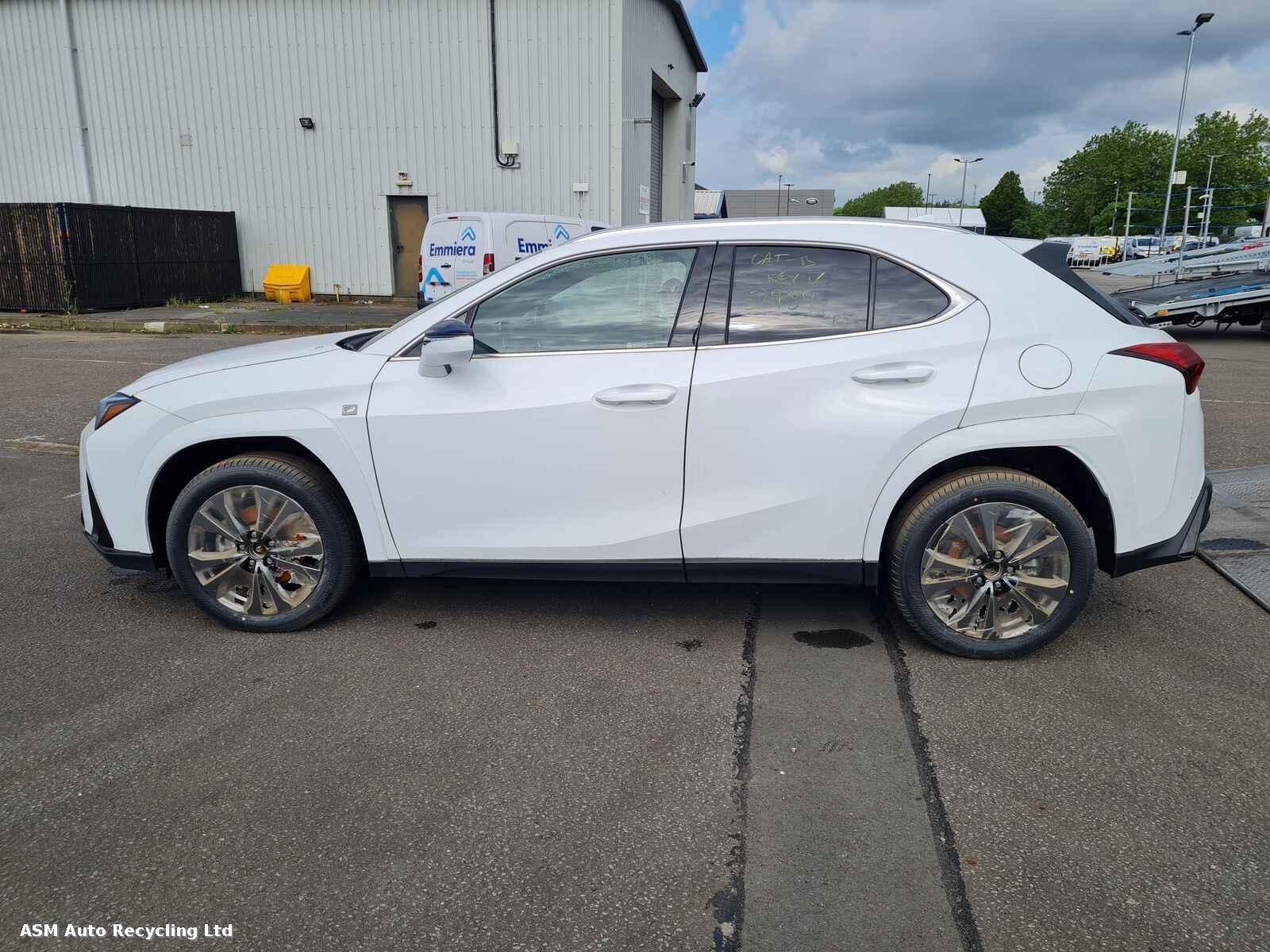 View Auto part Lexus Ux 2024 5 Door Estate Breaking