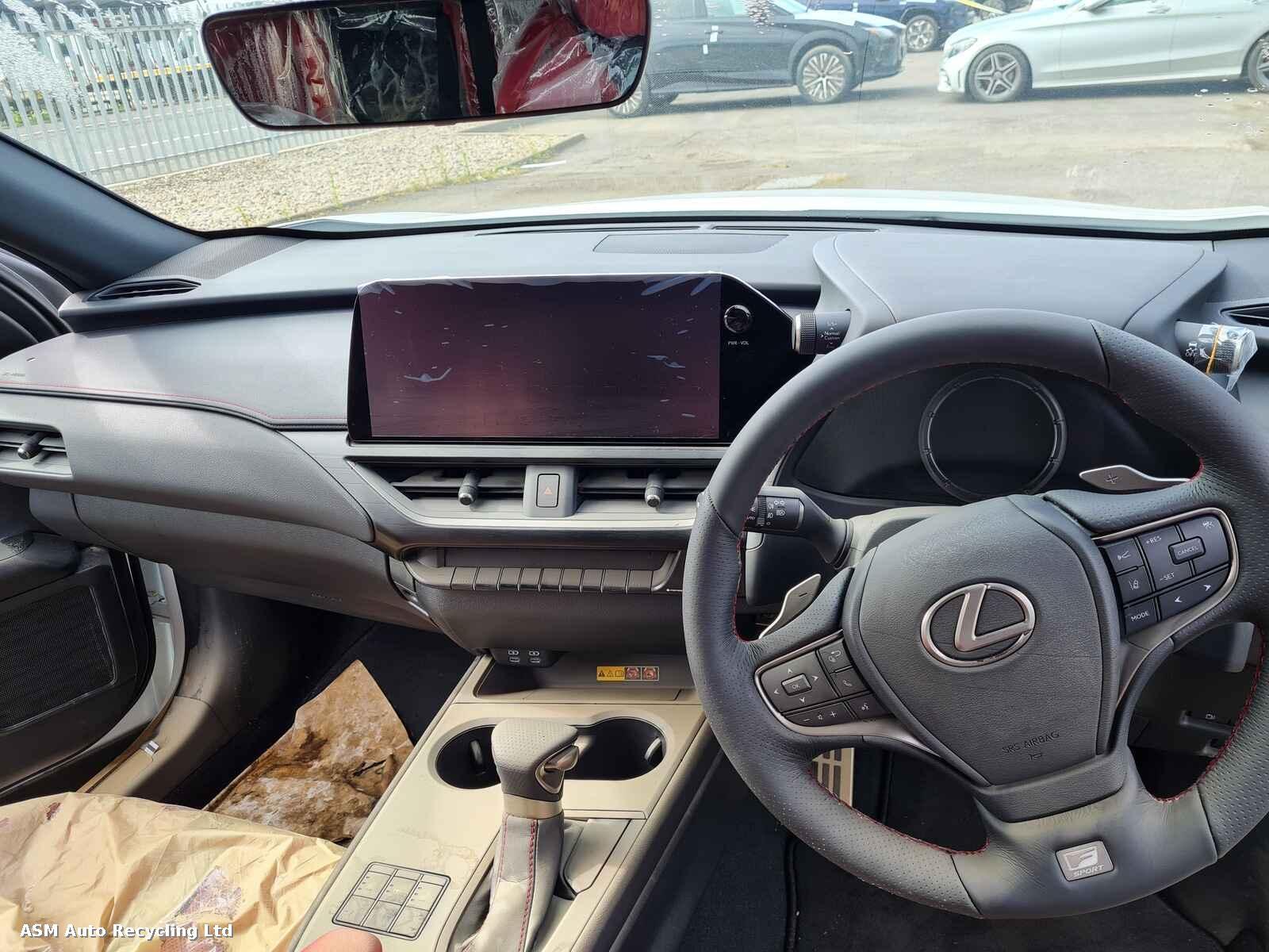 View Auto part Lexus Ux 2024 5 Door Estate Breaking