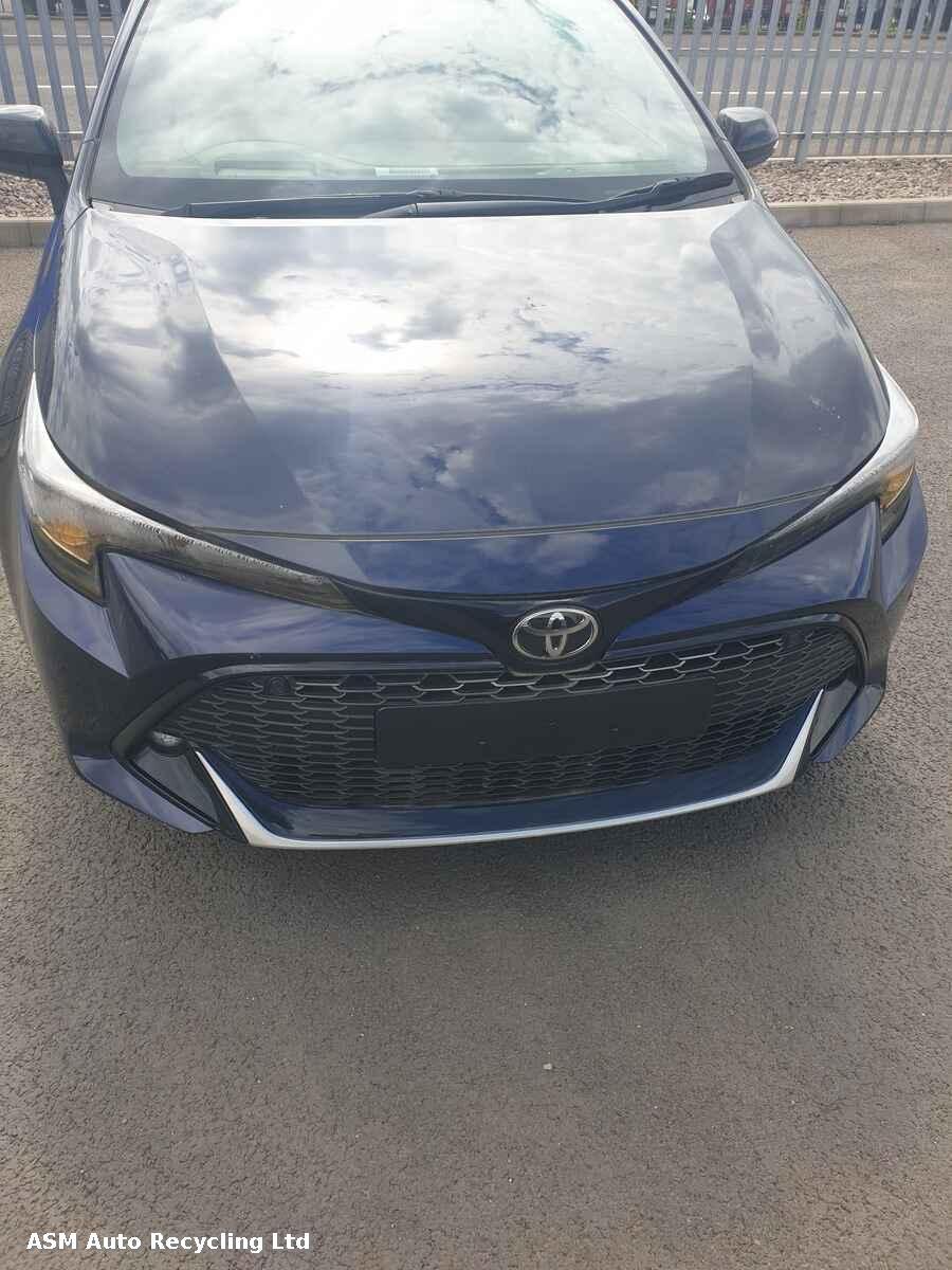 View Auto part Toyota Corolla 2024 5 Door Estate Breaking