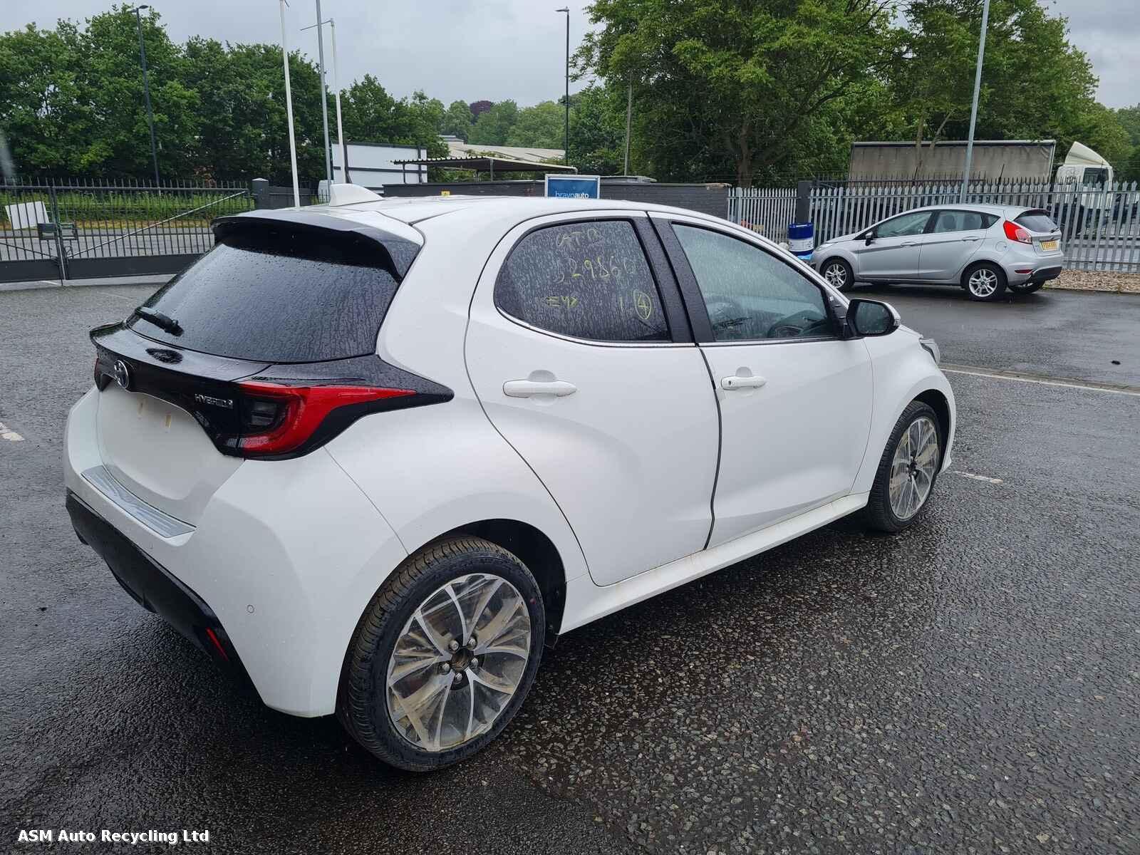 View Auto part Toyota Yaris 2024 5 Door Hatchback Breaking